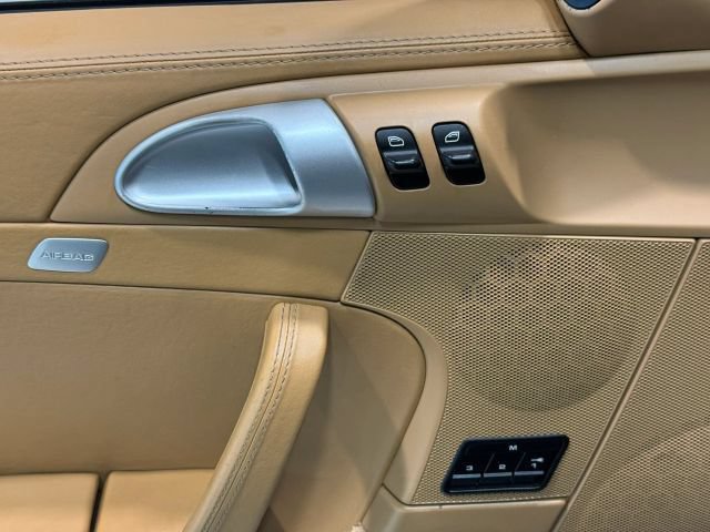 Used 2005 Porsche 911 Carrera RWD image 11
