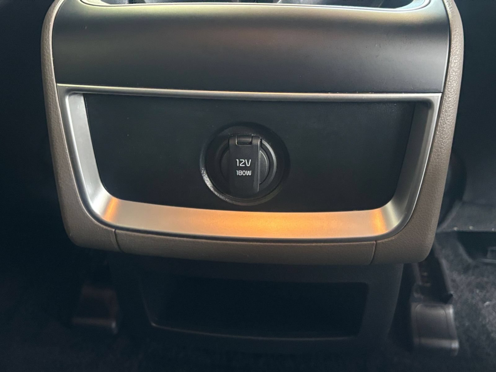 Used 2026 Kia Carnival FWD image 24