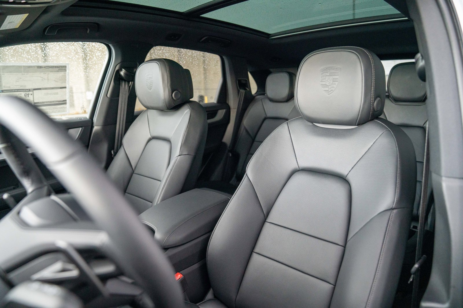 Certified 2026 Porsche Cayenne AWD/4WD image 5