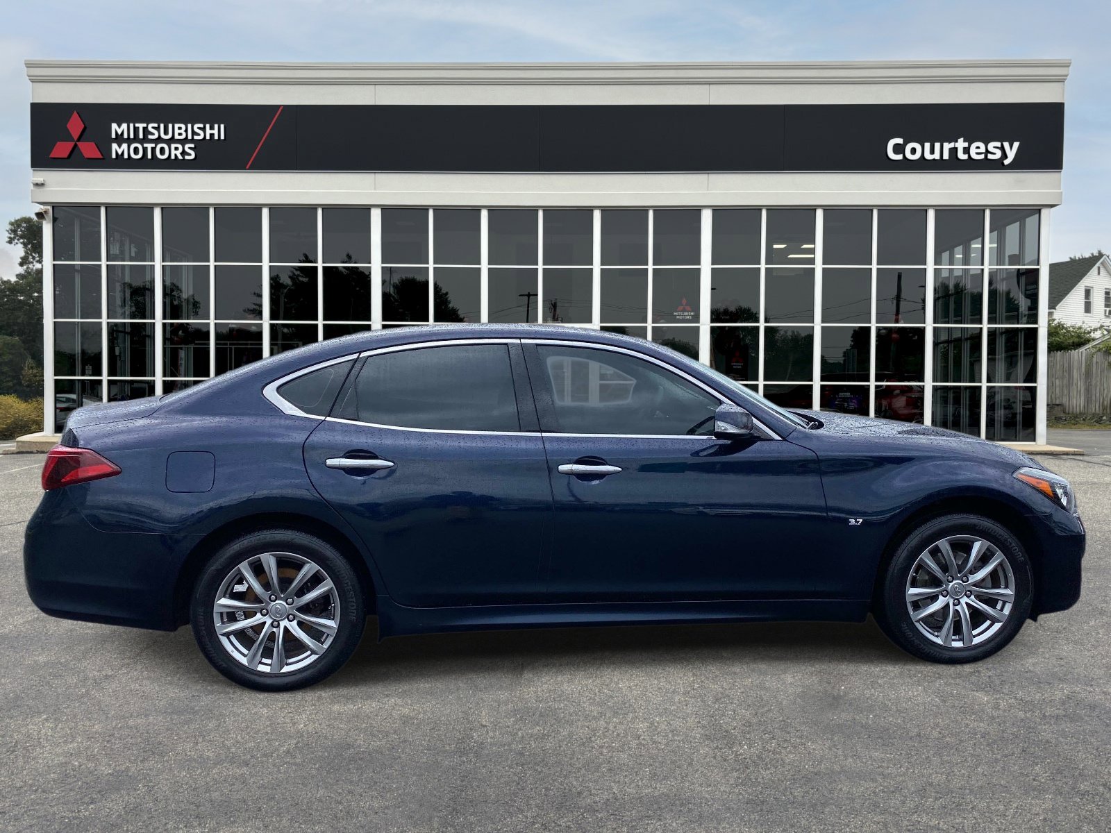 Used 2015 INFINITI Q70 3.7 image 7