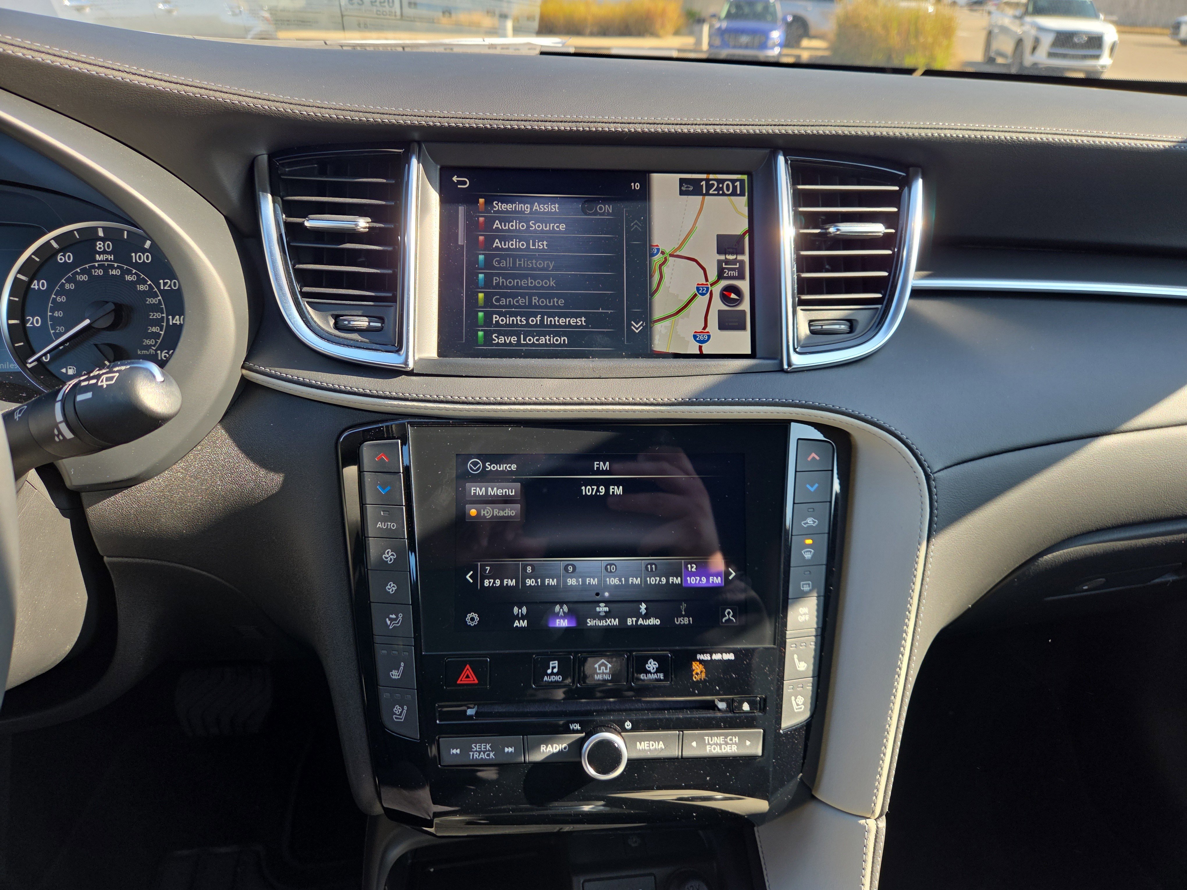 Used 2025 INFINITI QX55 Essential image 13