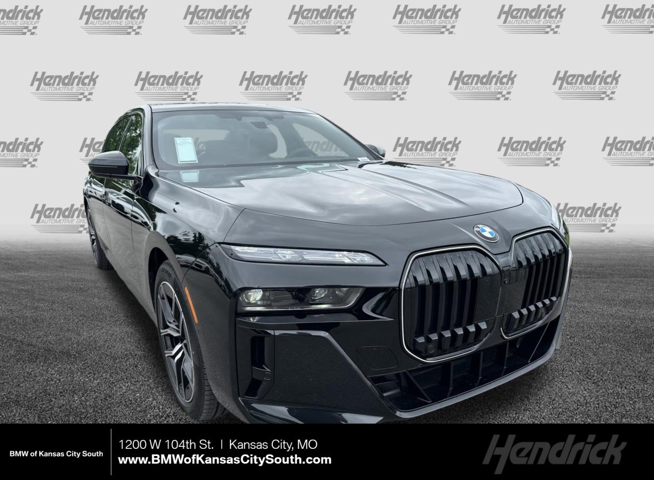 Used 2025 BMW 760i xDrive w/ Executive Package