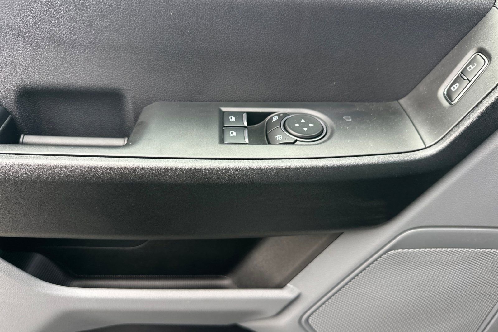 New 2026 Ford F250 XL w/ XL Chrome Package image 11