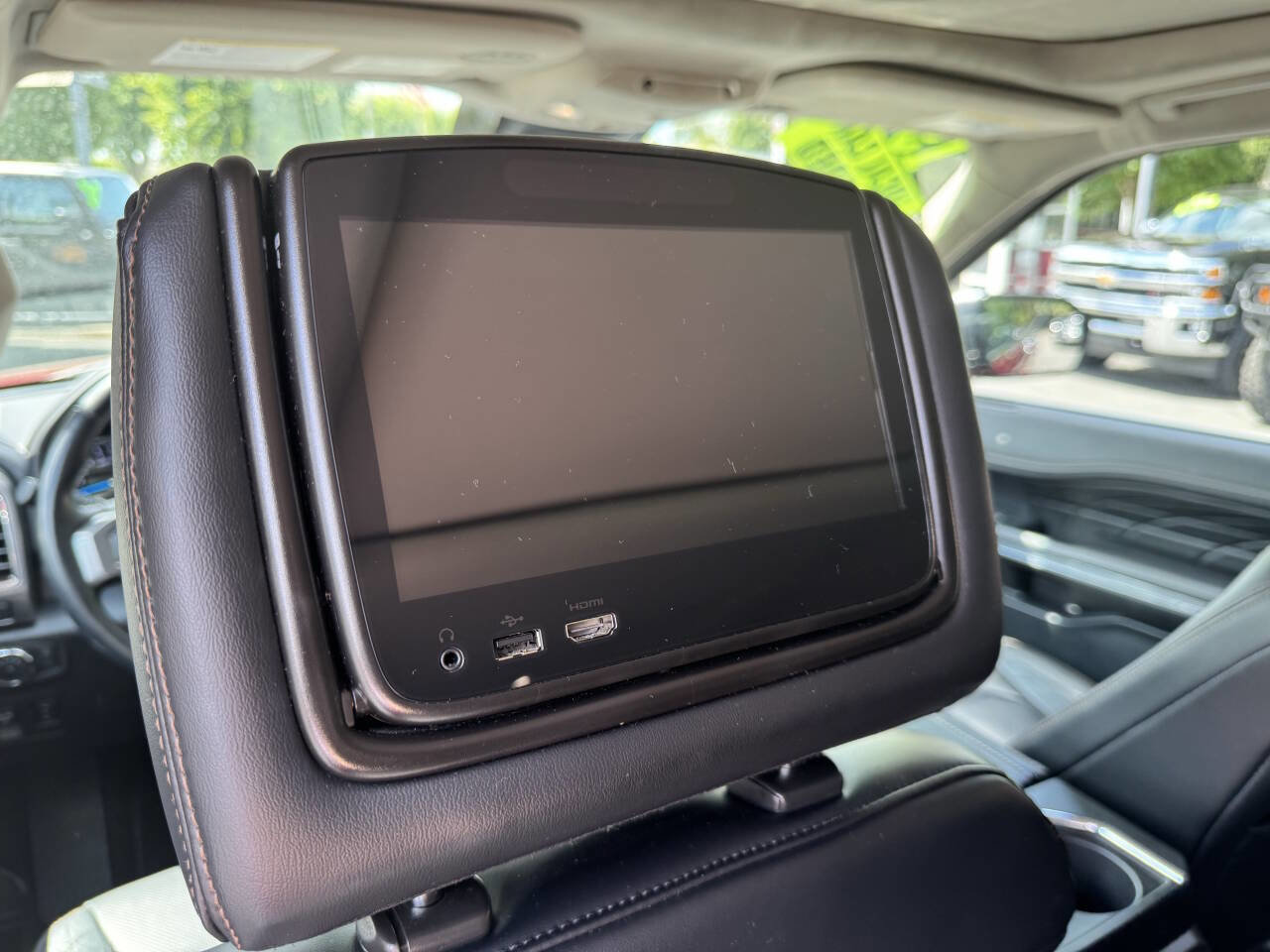 Used 2019 Ford Expedition Platinum image 17