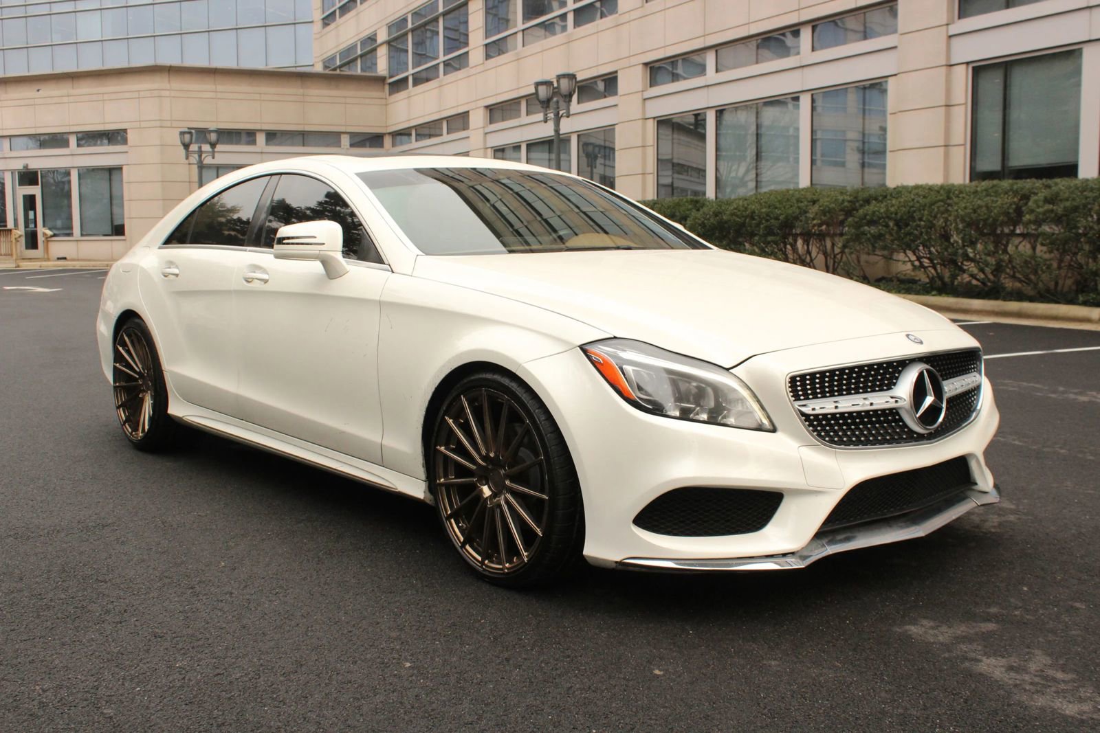Used 2015 Mercedes-Benz CLS 400 image 1