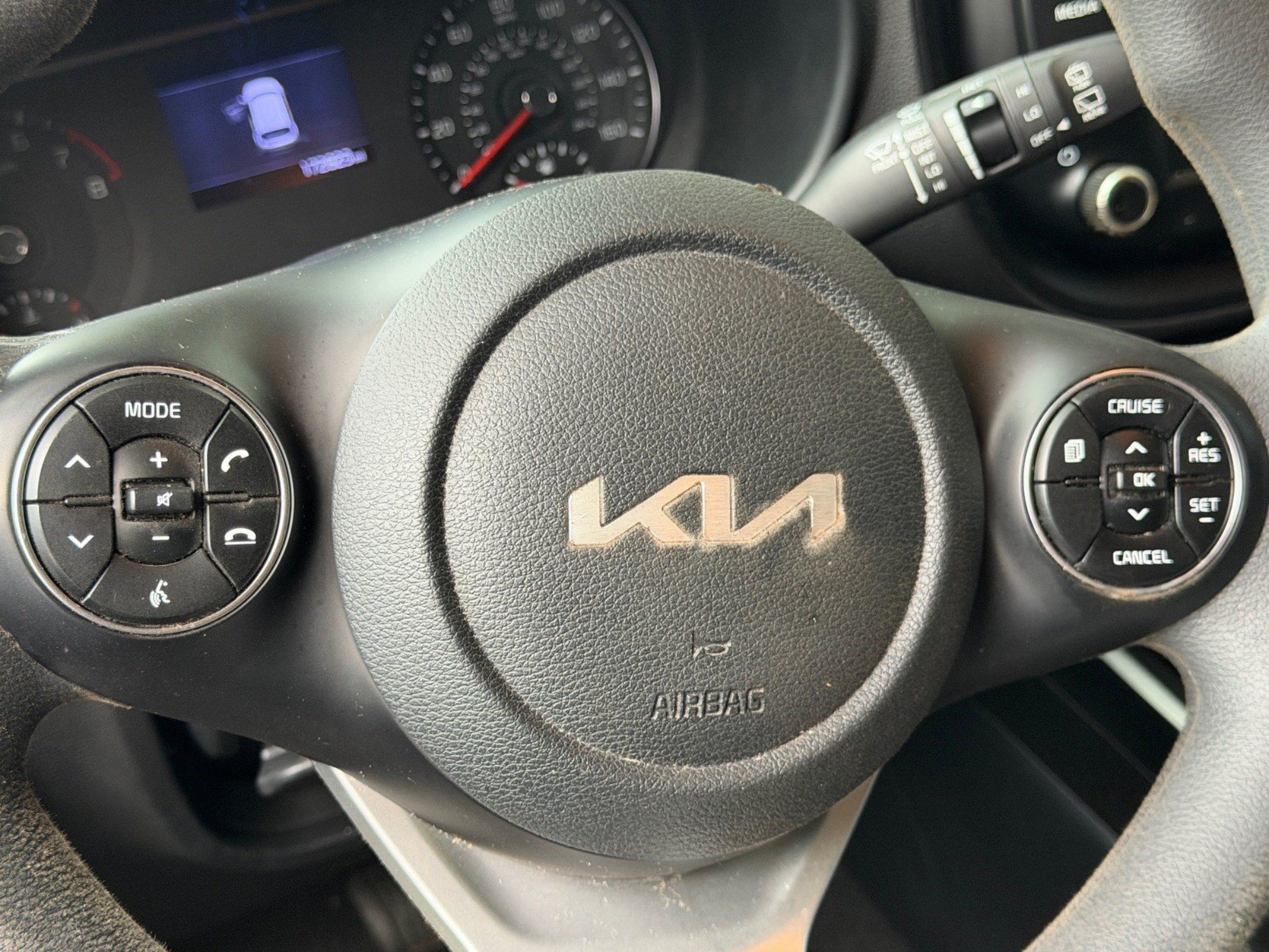 Used 2022 Kia Soul LX w/ Technology Package FWD image 9