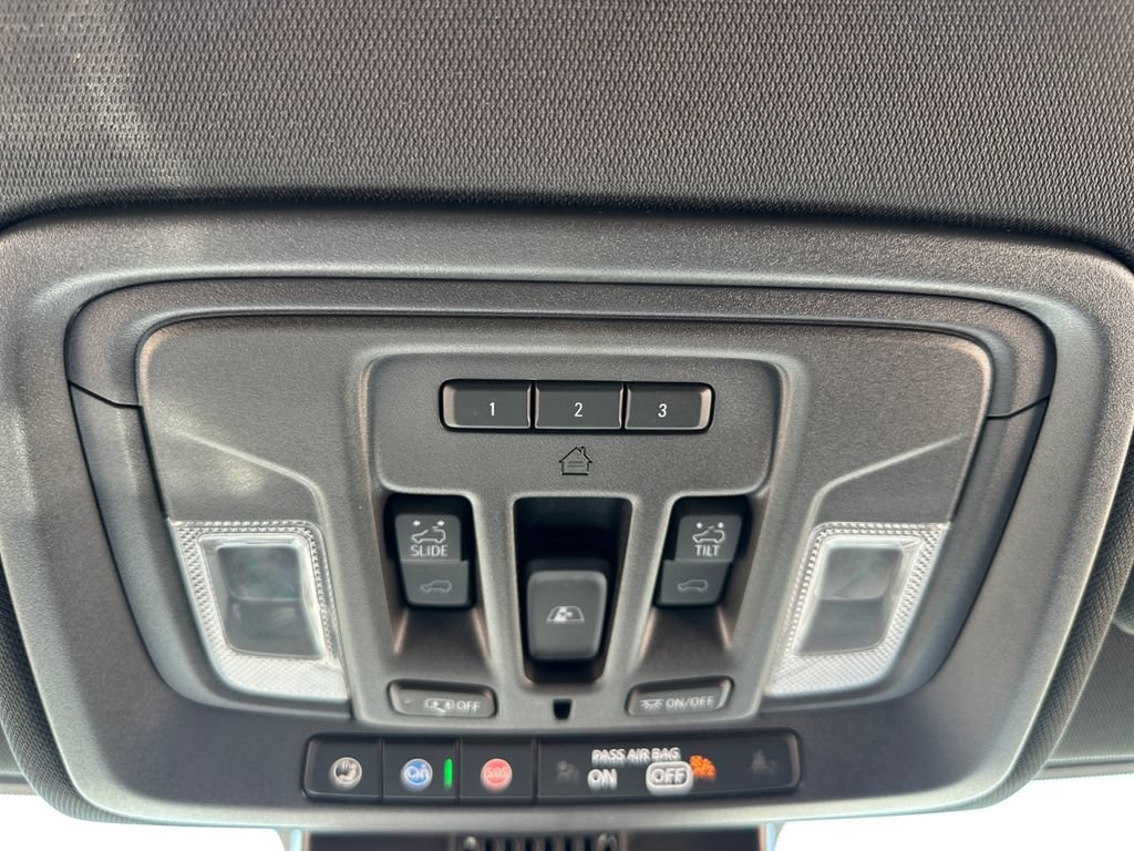 Used 2024 Chevrolet Silverado 3500 High Country AWD/4WD image 45