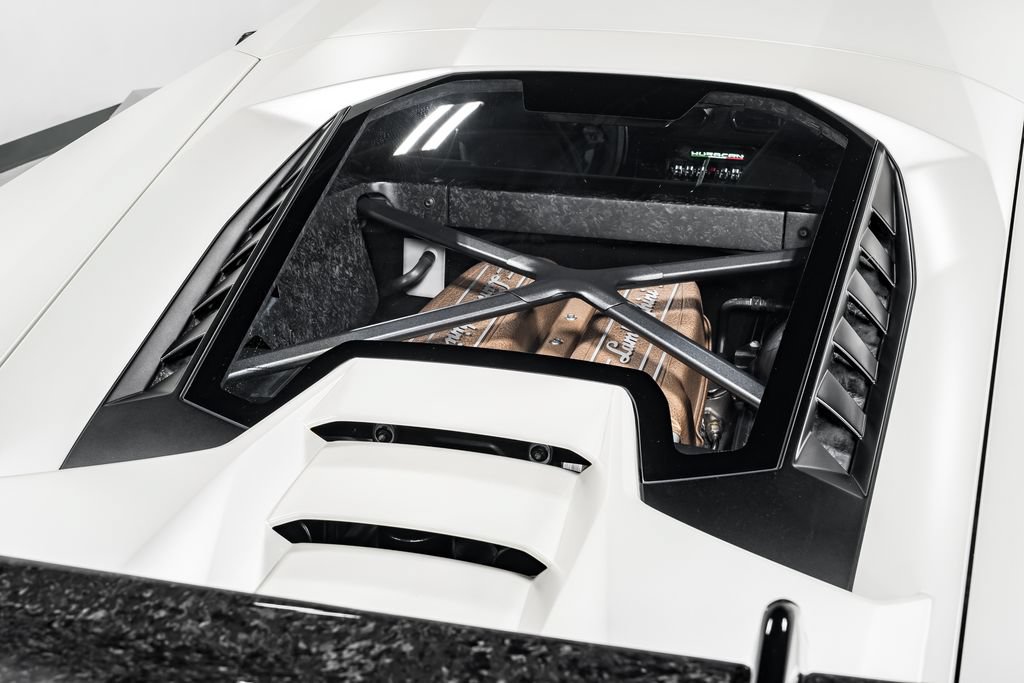 Used 2018 Lamborghini Huracan Performante AWD/4WD image 55