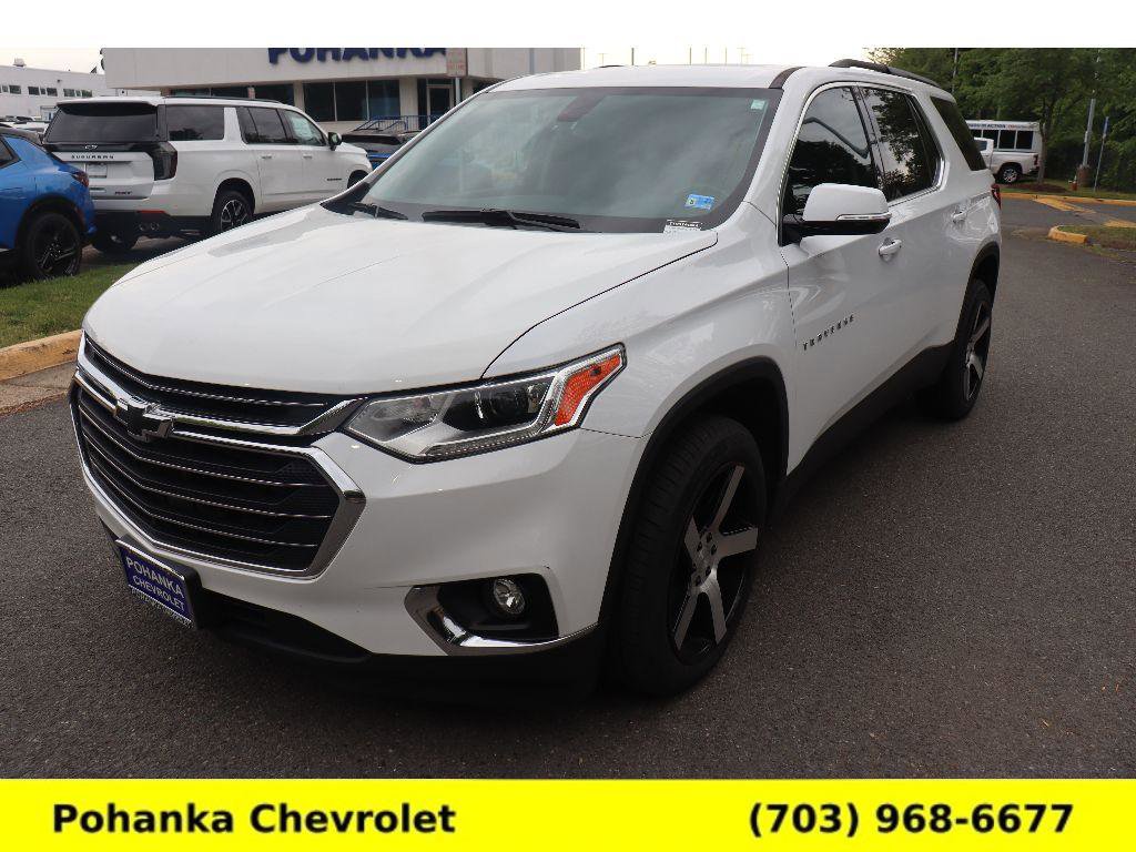 Used 2019 Chevrolet Traverse LT w/ LT Premium Package AWD/4WD image 3