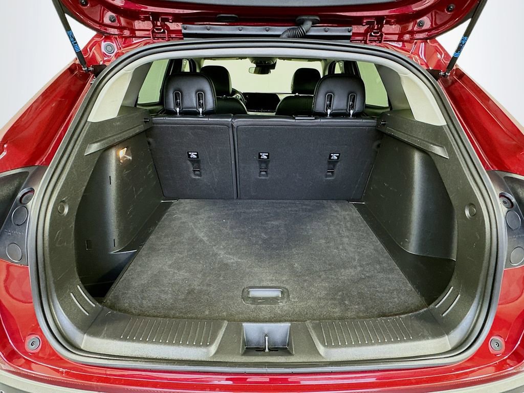 Used 2024 Chevrolet Trax LT w/ Sunroof Package image 25