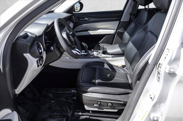 Used 2020 Alfa Romeo Stelvio Ti AWD/4WD image 11