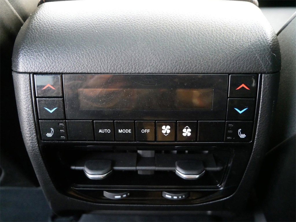 Used 2022 Jeep Grand Cherokee Summit w/ Advanced Protech Group IV image 11