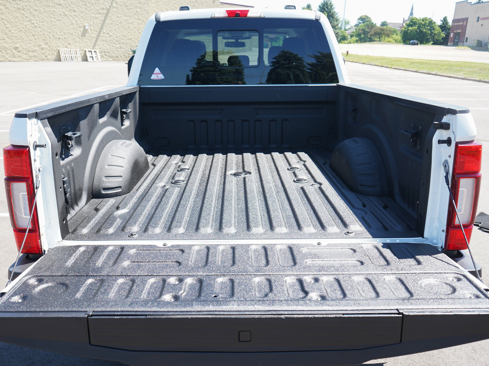 Used 2020 Ford F350 Limited AWD/4WD image 16