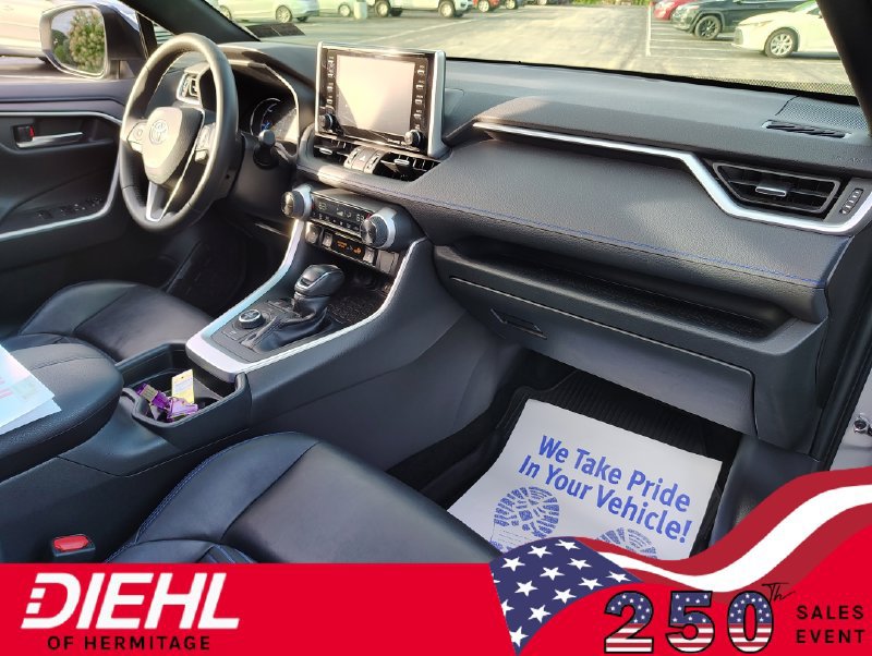 Used 2019 Toyota RAV4 XSE w/ Carpet Mat Package AWD/4WD image 23