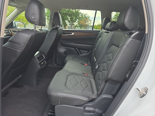 Used 2026 Volkswagen Atlas SE AWD/4WD image 22