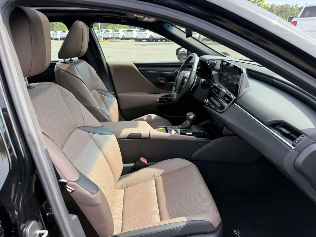 Used 2024 Lexus ES 350 Ultra Luxury FWD image 18