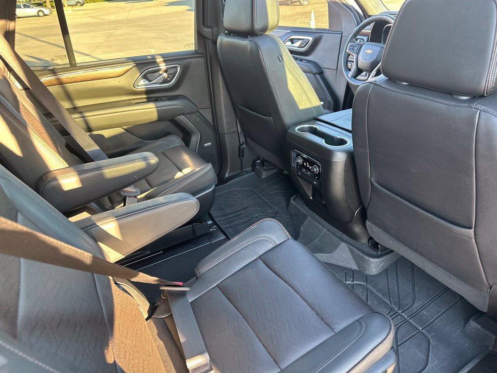 Used 2023 Chevrolet Tahoe High Country w/ Premium Package AWD/4WD image 25