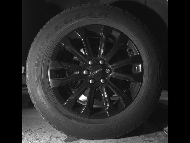 Used 2022 GMC Canyon Elevation RWD image 9