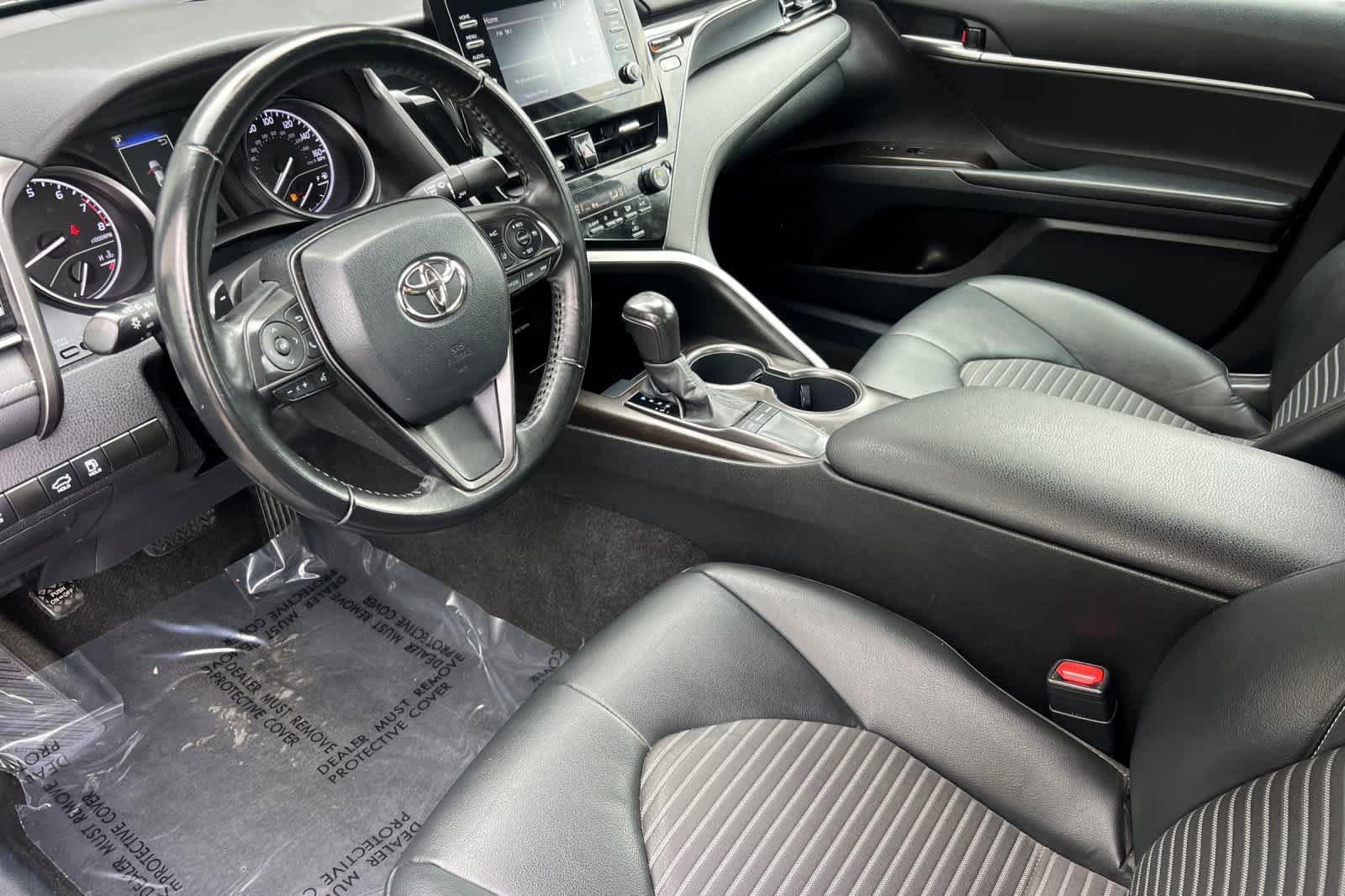 Certified 2022 Toyota Camry SE FWD image 11