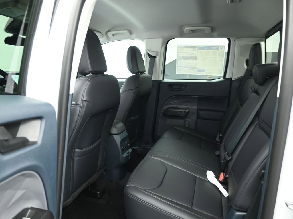 New 2025 Ford Maverick Lariat w/ Black Appearance Package image 18