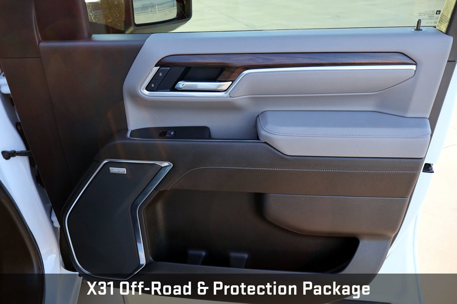 Used 2025 GMC Sierra 2500 SLT w/ Texas SLT Premium Package image 16