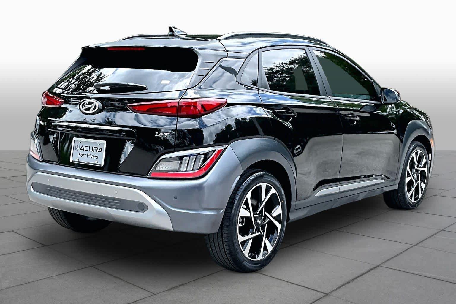 Used 2022 Hyundai Kona Limited FWD image 13
