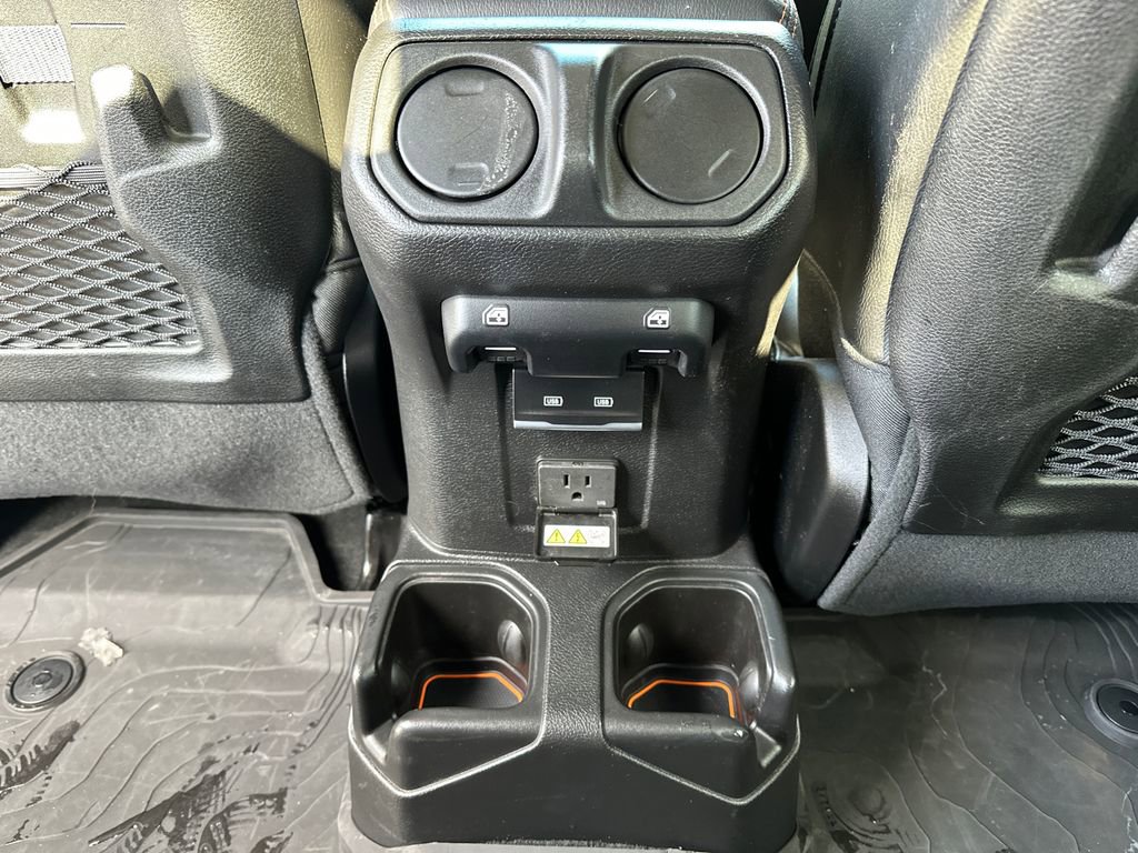 Used 2023 Jeep Gladiator Mojave w/ Cold Weather Group image 41