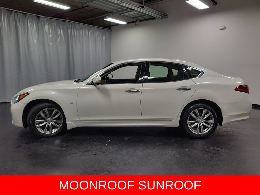 Used 2016 INFINITI Q70 3.7 AWD/4WD image 6