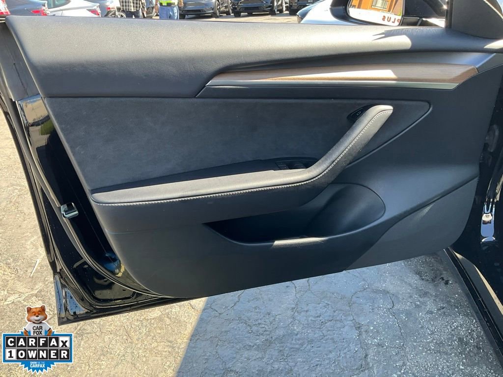 Used 2023 Tesla Model 3 Standard Range image 24