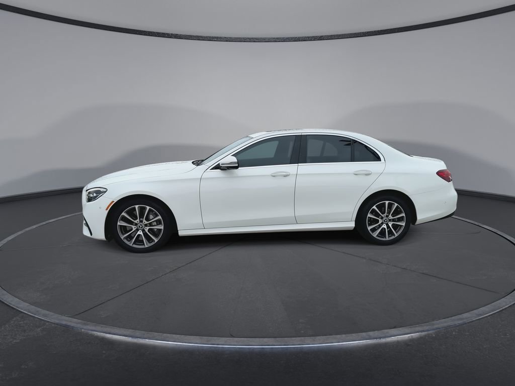 Used 2023 Mercedes-Benz E 350 4MATIC Sedan image 5