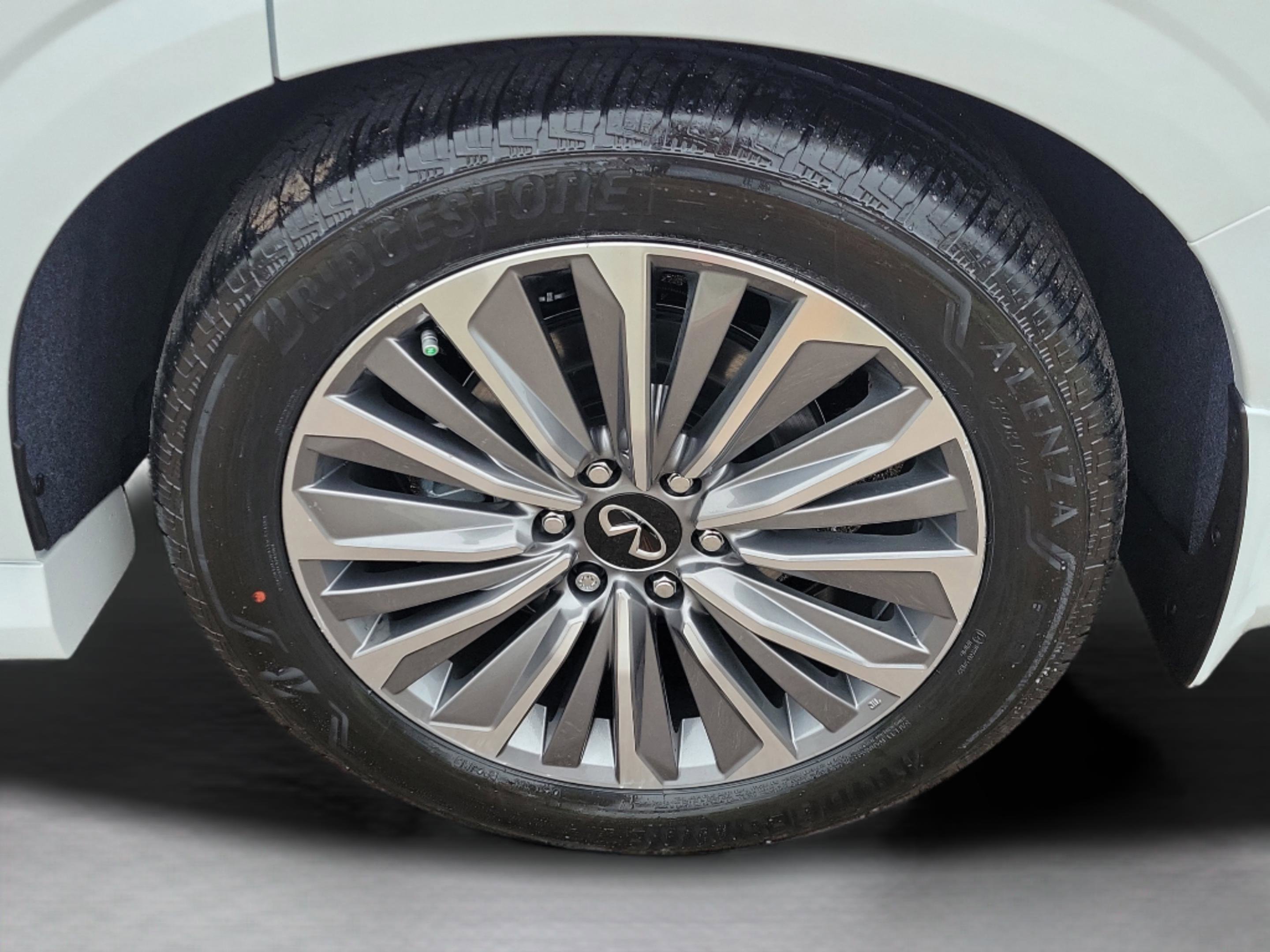 New 2026 INFINITI QX80 Luxe w/ Cargo Package image 31