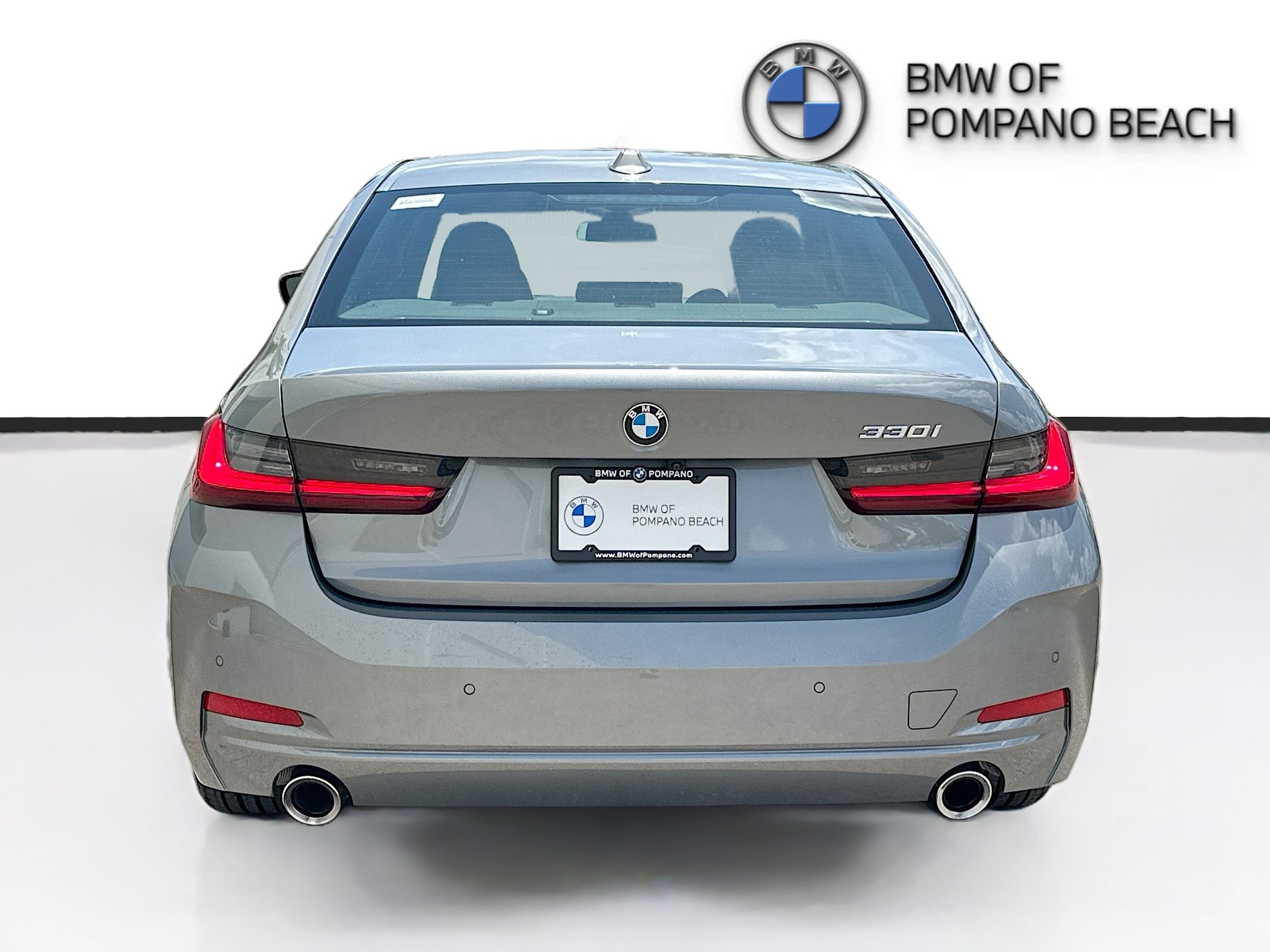 Used 2024 BMW 330i Sedan w/ Premium Package RWD image 6