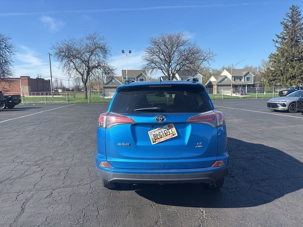 Used 2017 Toyota RAV4 LE w/ All Weather Liner Package AWD/4WD image 7