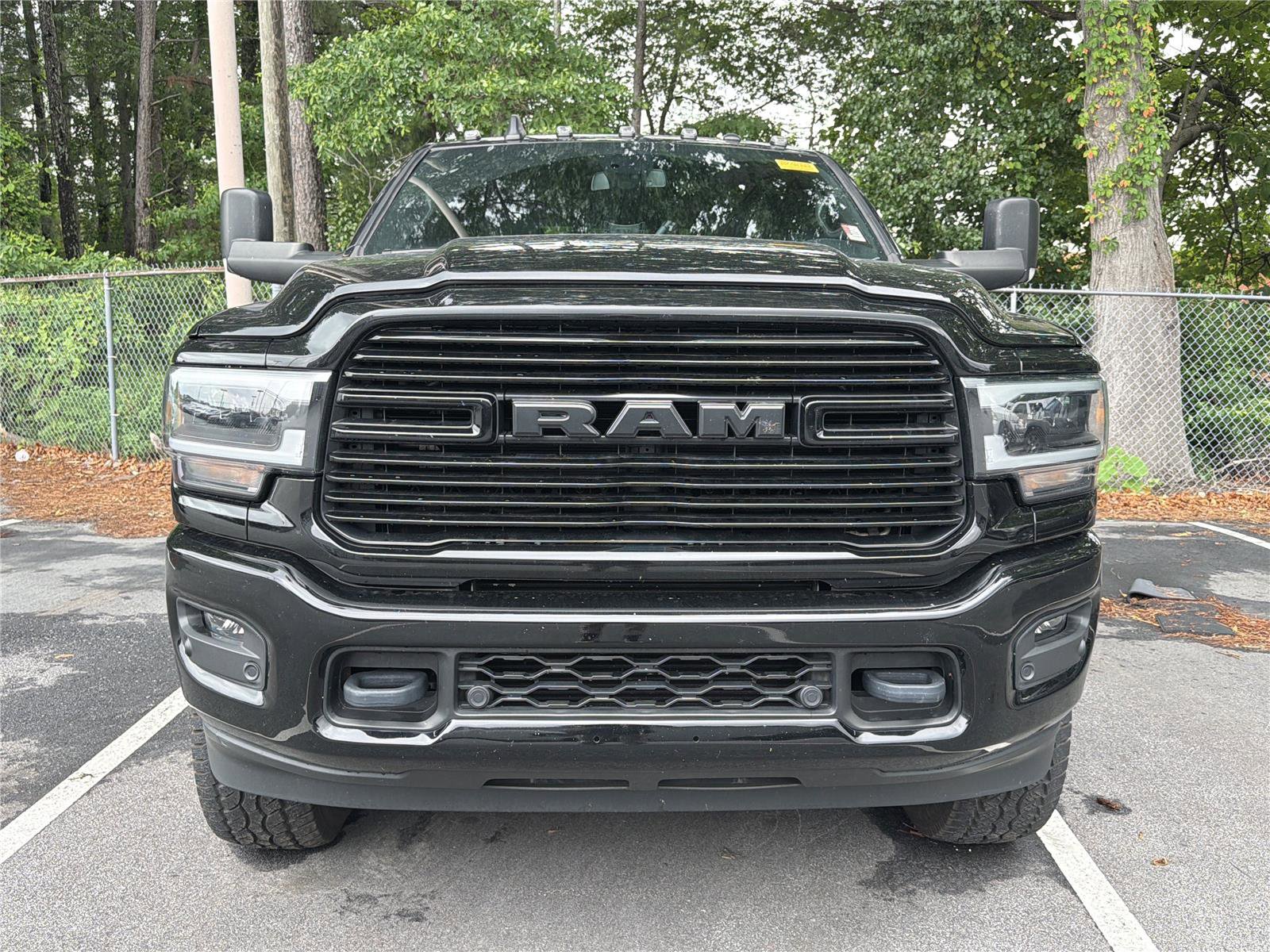 Used 2022 RAM 3500 Laramie w/ Max Tow Package AWD/4WD image 2