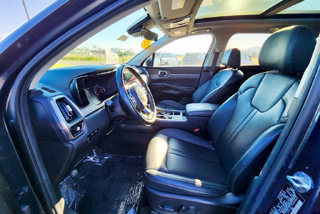 Used 2022 Kia Sorento S w/ Panoramic Sunroof Package AWD/4WD image 23