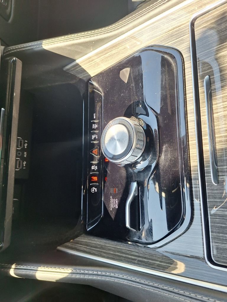 Used 2022 Jeep Wagoneer Series II image 17