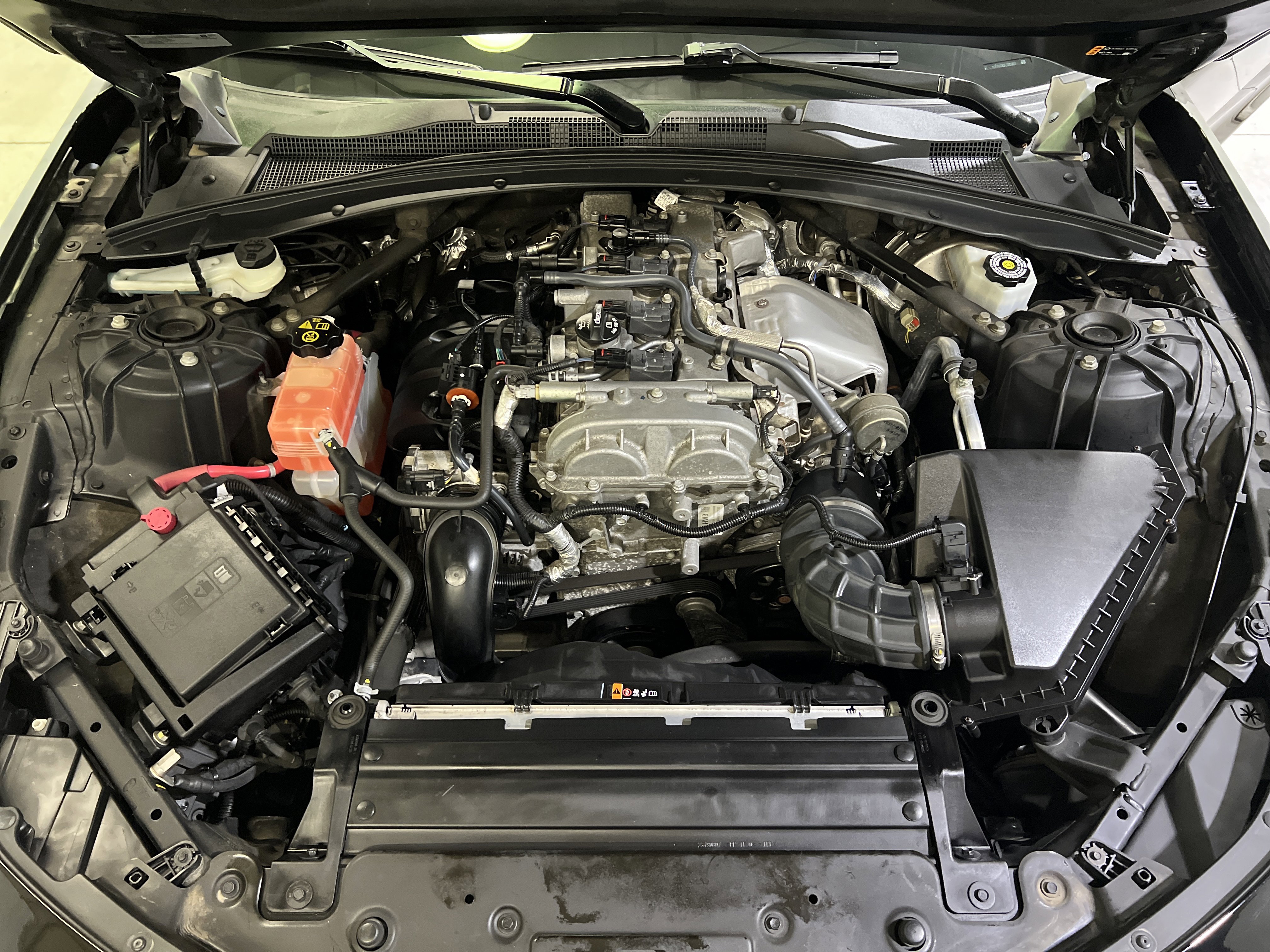 Used 2020 Chevrolet Camaro LS image 15