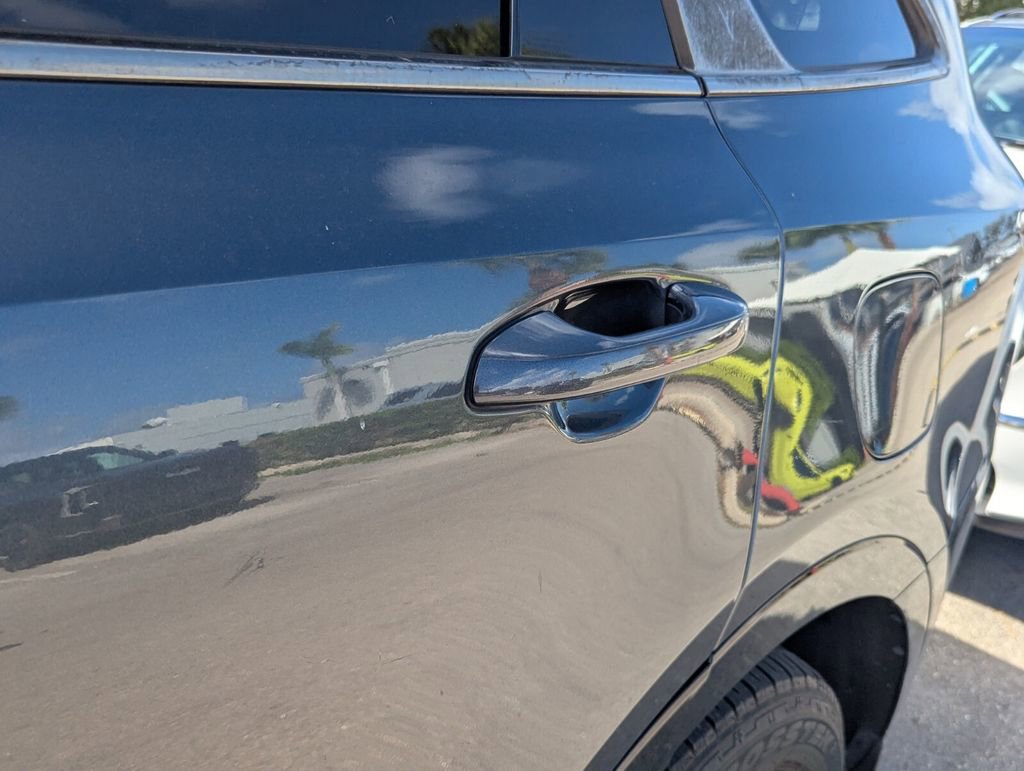 Used 2021 Kia Sorento EX w/ Panoramic Sunroof Package image 6