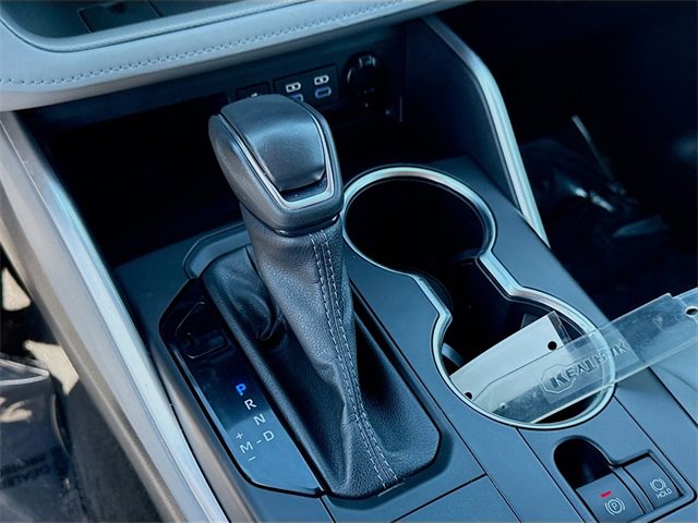 Used 2022 Toyota Highlander XLE image 15