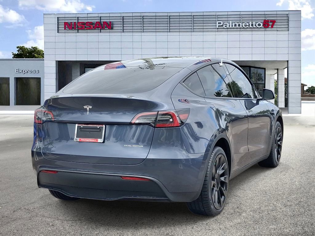 Used 2024 Tesla Model Y Long Range image 6