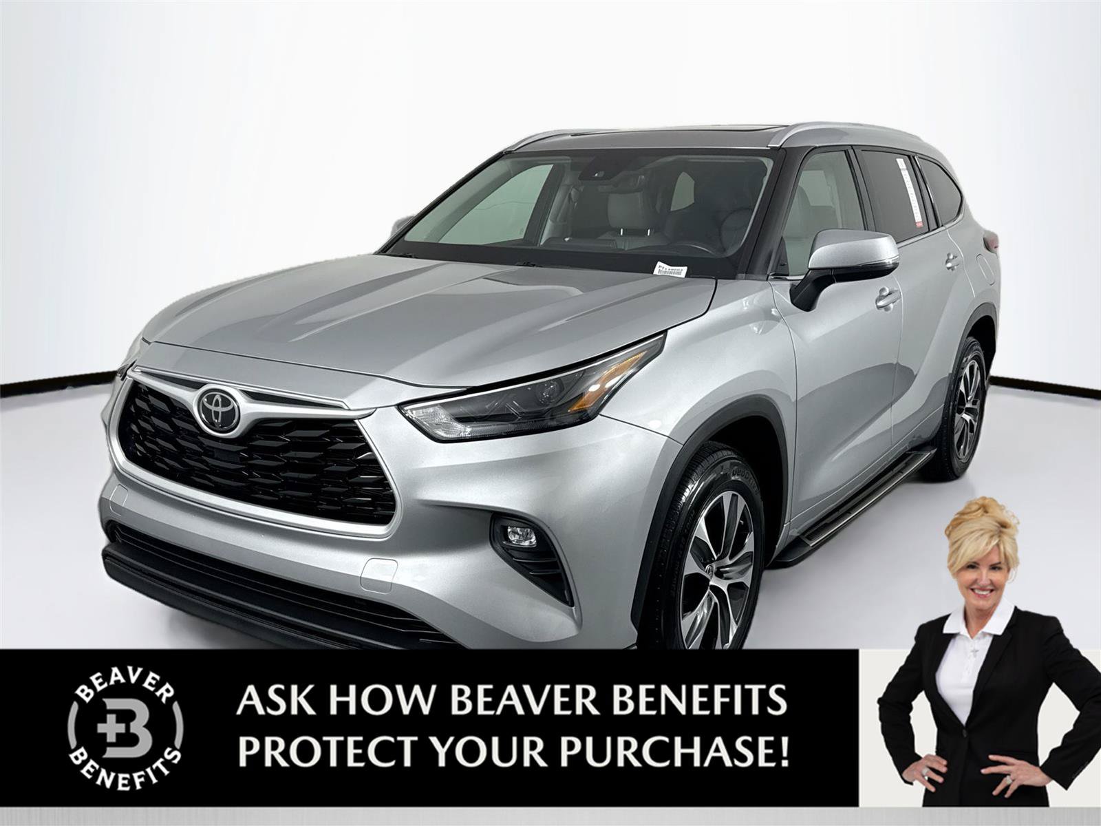 Used 2022 Toyota Highlander XLE FWD image 1