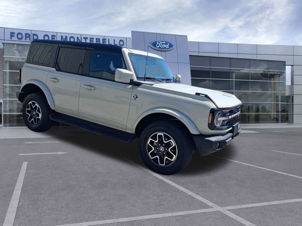 Used 2025 Ford Bronco Outer Banks image 8