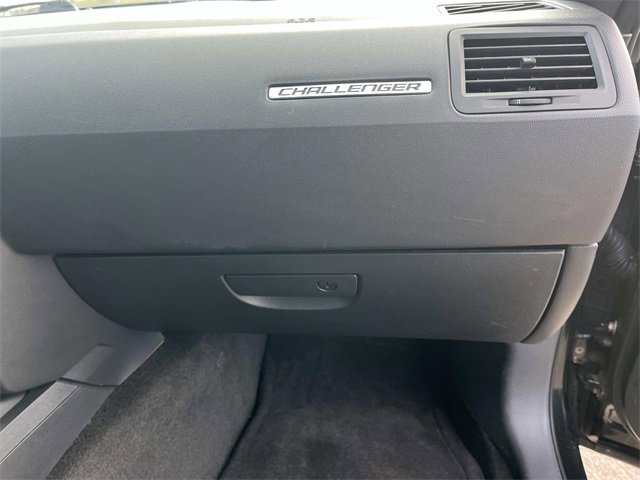 Used 2010 Dodge Challenger R/T image 17