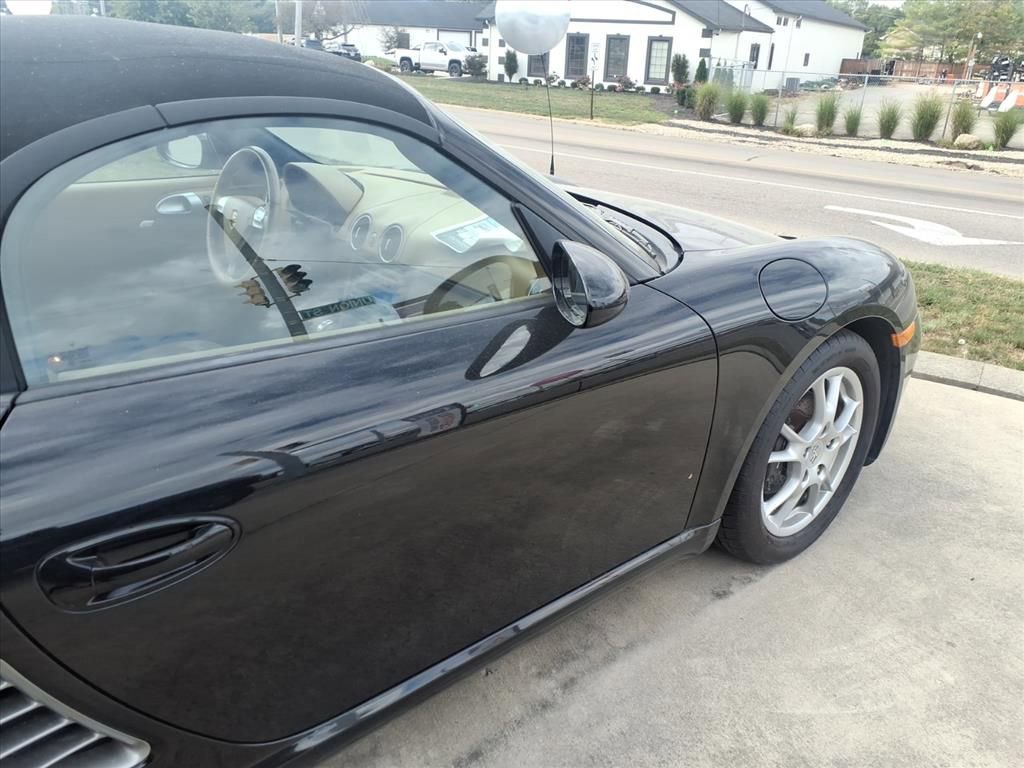 Used 2005 Porsche Boxster Base image 30