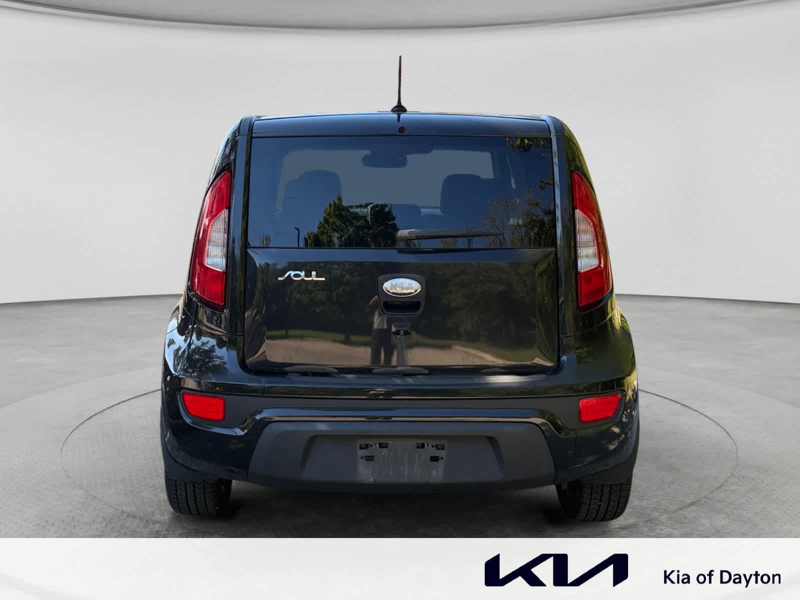 Used 2013 Kia Soul + w/ Audio Pkg FWD image 6