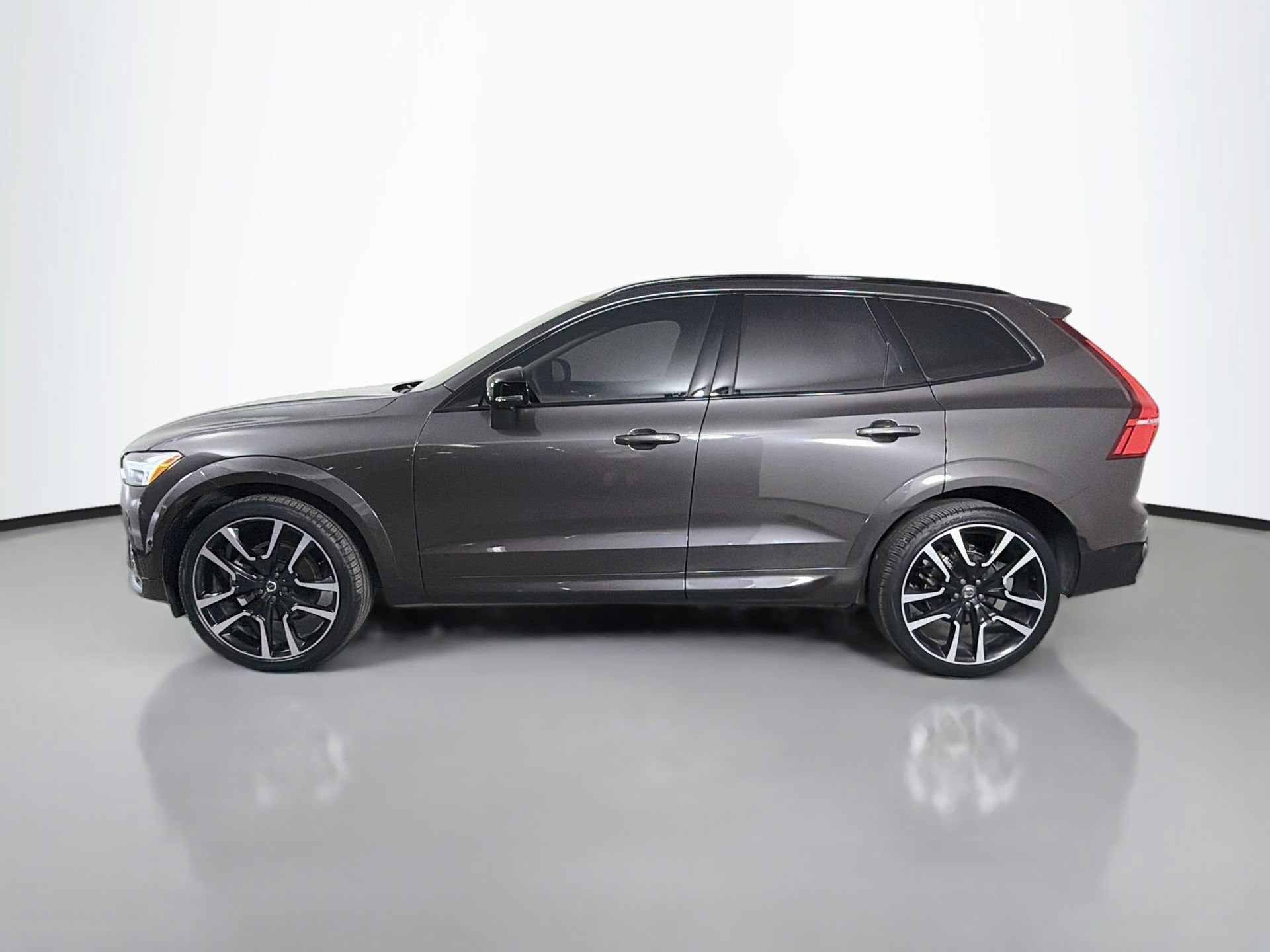 Used 2024 Volvo XC60 B5 Ultimate AWD/4WD image 9