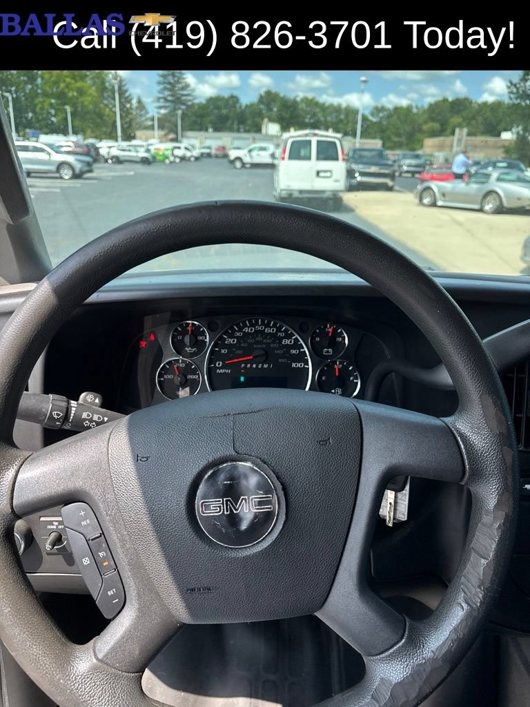 Used 2017 GMC Savana 2500 RWD image 12