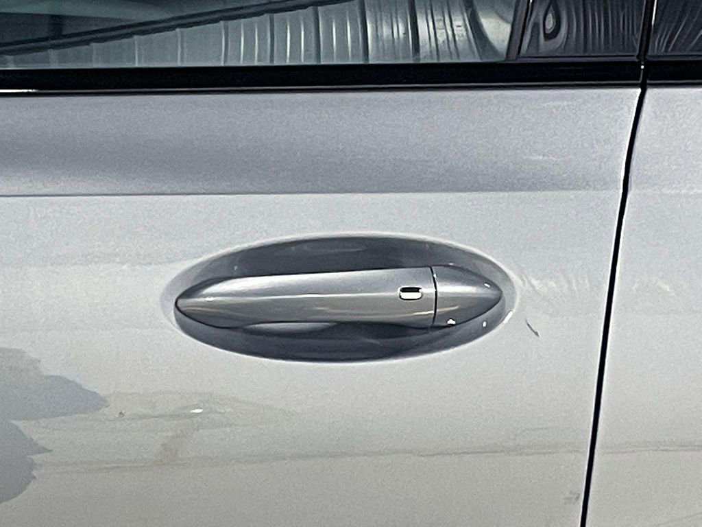 Used 2025 Buick Envision Sport Touring image 16