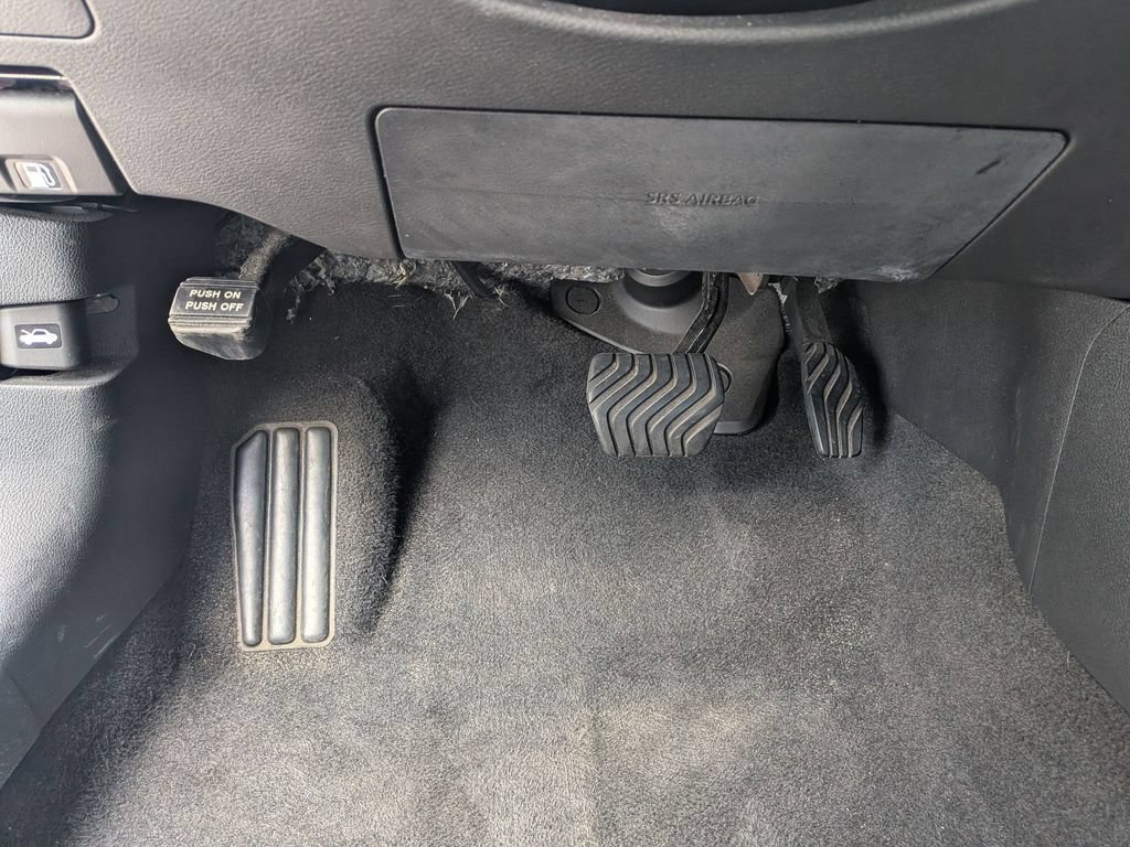 Used 2024 Nissan Altima 2.5 SV FWD image 16