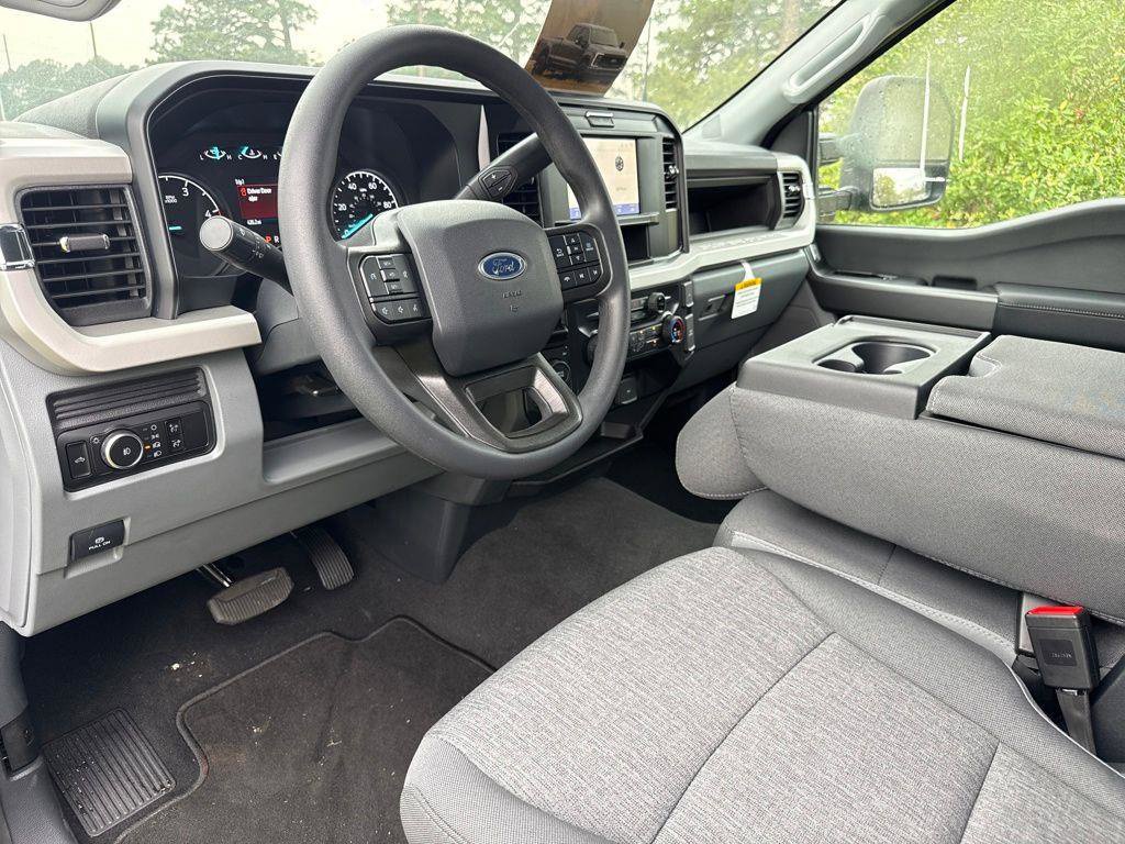 New 2026 Ford F250 XL w/ STX Appearance Package AWD/4WD image 17